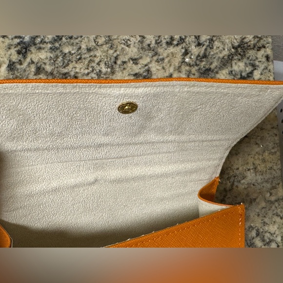 Tory Burch sunglasses Case - Picture 9 of 9